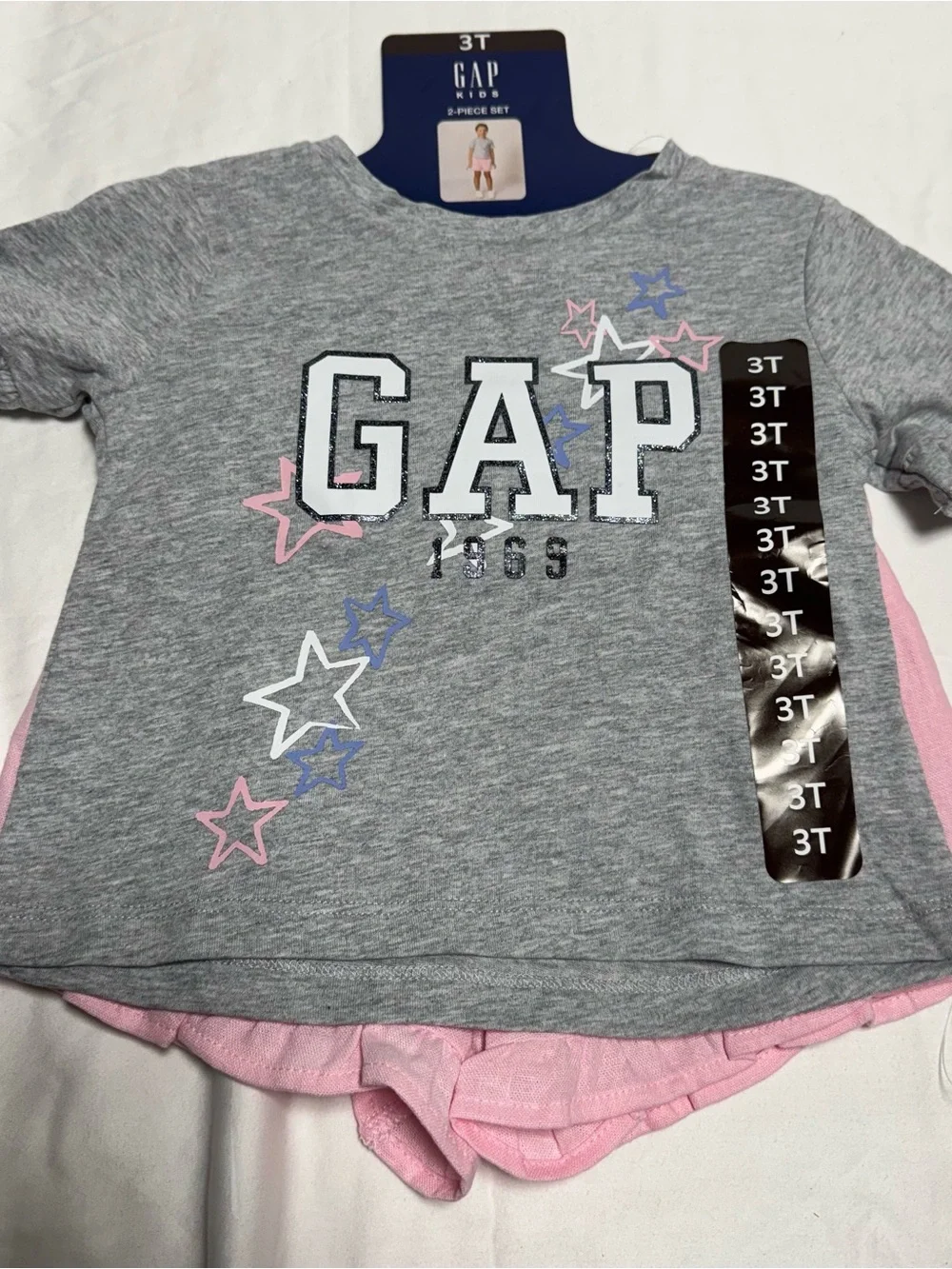 GAP Gray Tee with Pink & Blue Star Accents - 3T